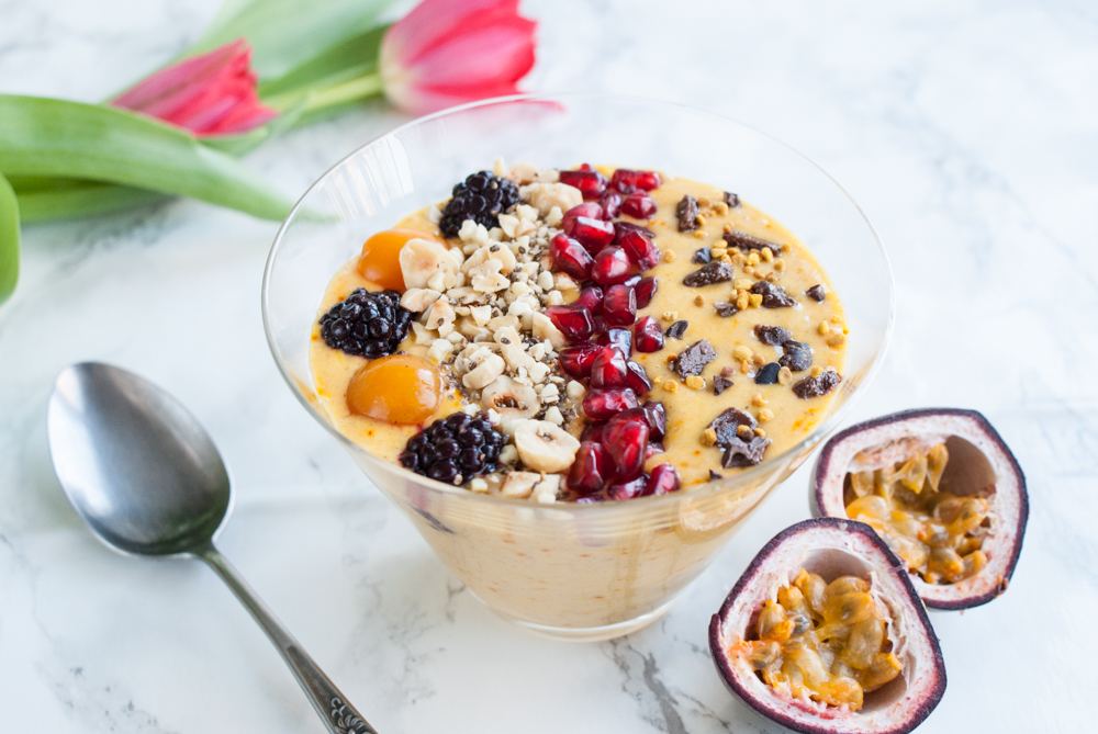 Smoothie bowl med saffran och chili